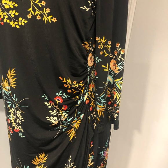 Never worn Flower black dress - Picture 3 of 9